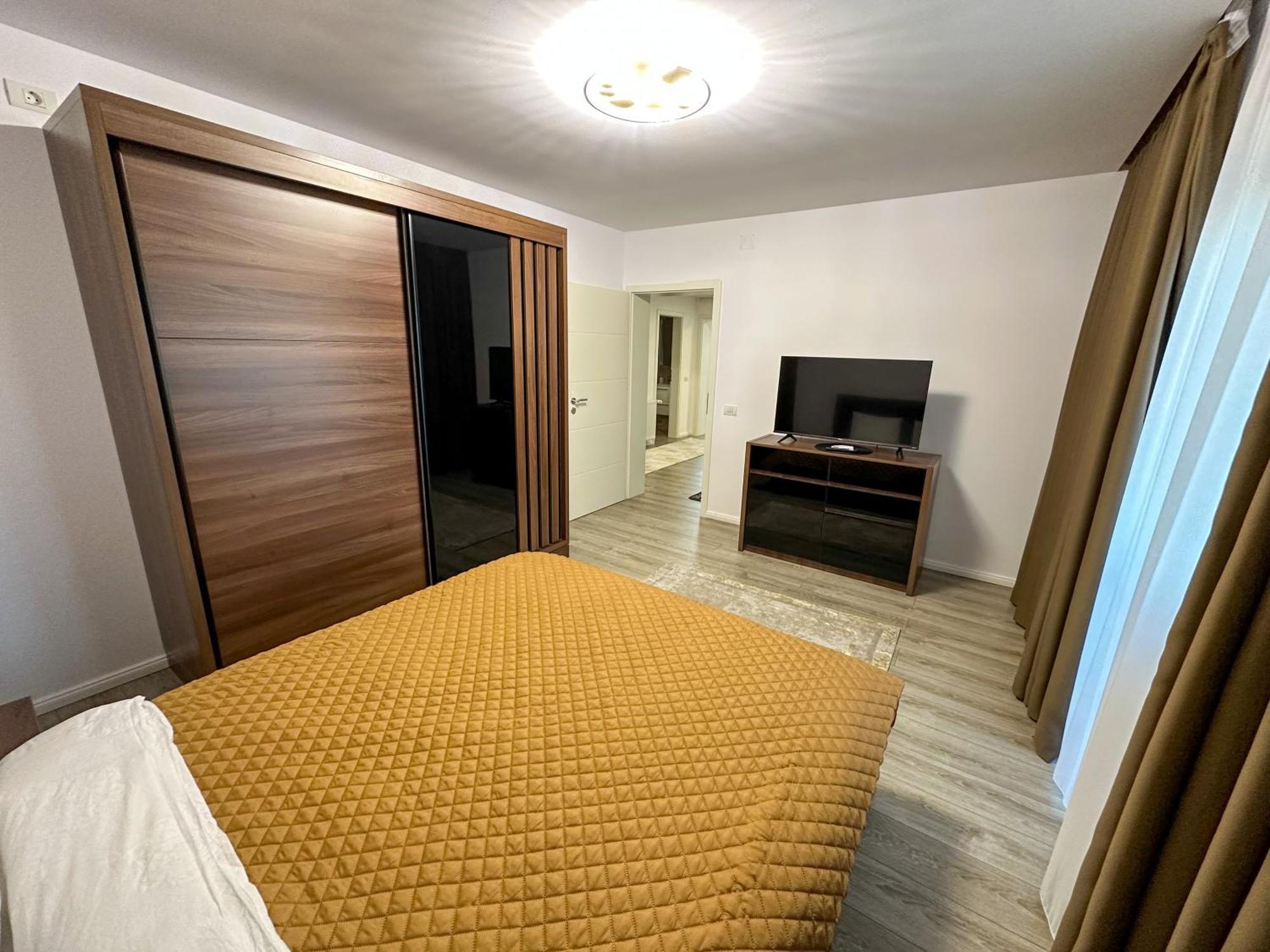 Zim Family Airport Apartment Otopeni Ngoại thất bức ảnh