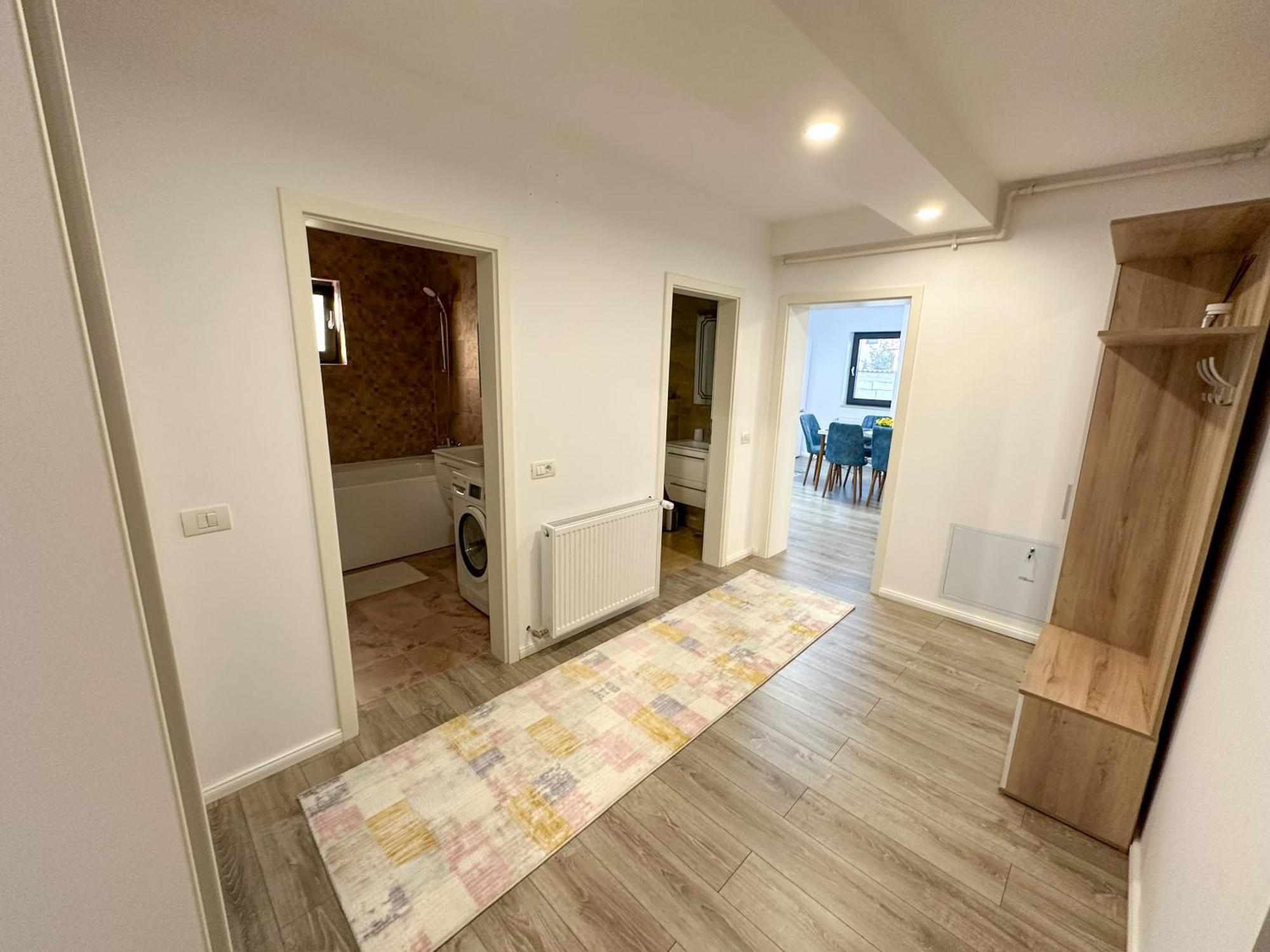 Zim Family Airport Apartment Otopeni Ngoại thất bức ảnh