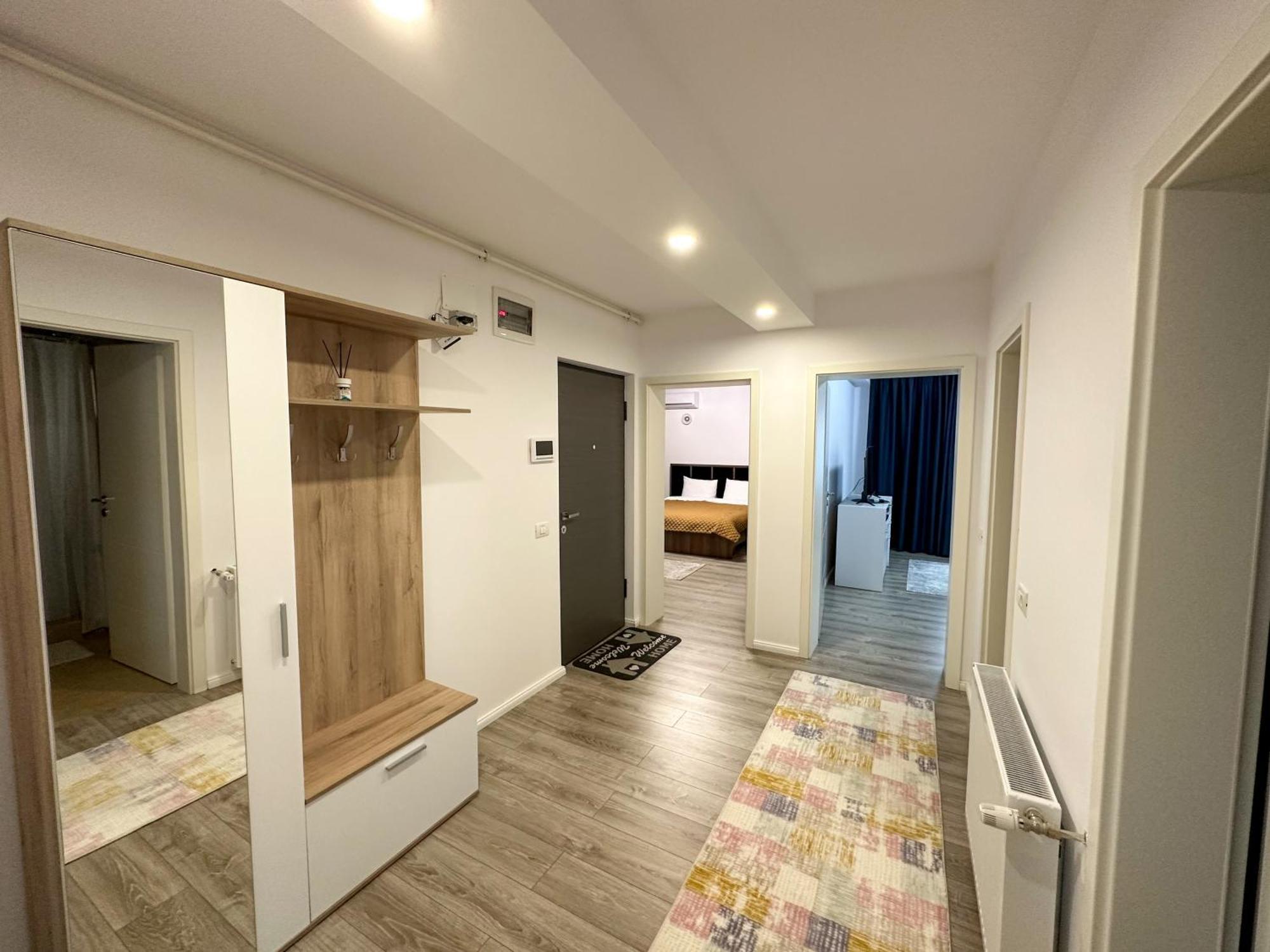 Zim Family Airport Apartment Otopeni Ngoại thất bức ảnh